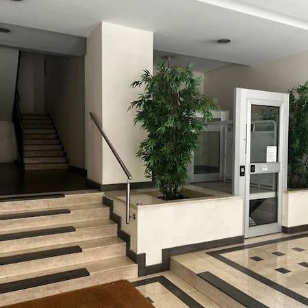 Suite 220 Bari Bagian luar foto