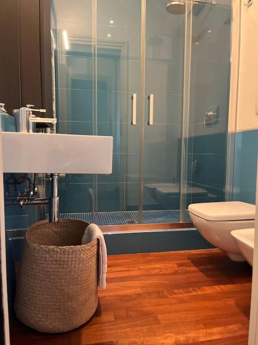Suite 220 Bari Bagian luar foto
